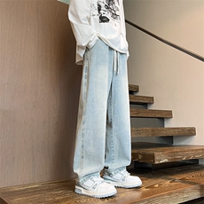 浅蓝色