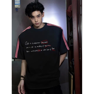 抖音得物品质二开240克宽松纯棉美式潮牌印花三条杠中性风短袖T恤图片