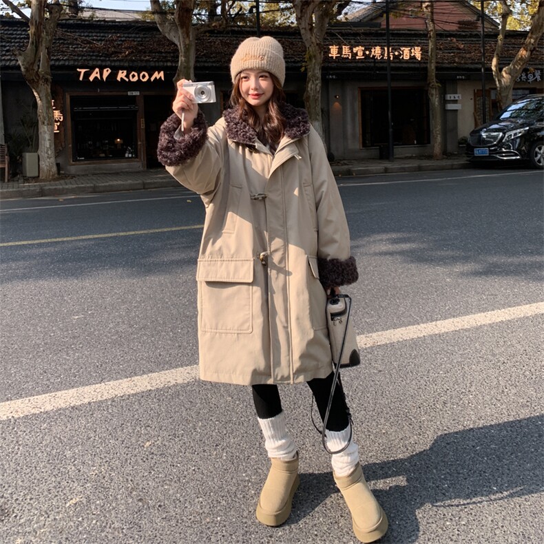 卡其色工装连帽圈圈毛拼接羽绒服女2025年冬季新款90绒长款派克服,女装羽绒服,2C159