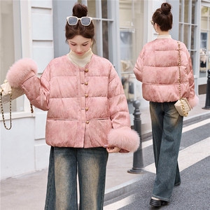 现货新中式羽绒服女2025冬季新款巨好看的短款粉色狐狸毛保暖外套图片