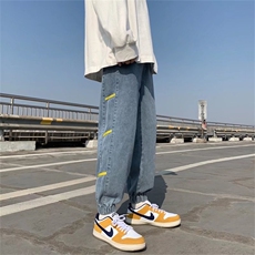 蓝色