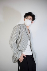 明星私服撕漫男衬衫外套学院风男大竖条纹衬衫翻领外套P45，男装衬衫，电商B319