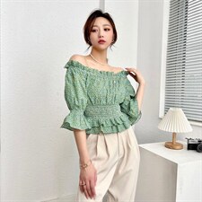 新款小碎花一字肩上衣，其它，序儿