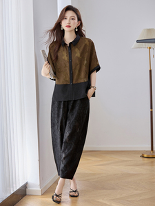 轻奢中年妈妈气质套装女2025年夏装拼色短袖上衣萝卜阔腿裤两件套图片