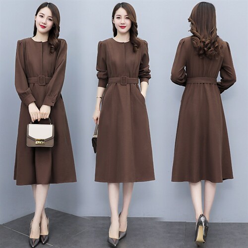 高级感红色长袖连衣裙女春秋2025新款收腰显瘦气质别致漂亮长裙子，女装连衣裙，丝露怡语