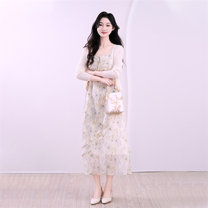 碎花连衣裙两件套法式洋气减龄仙女裙套装女图片