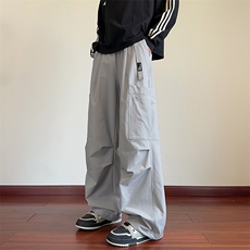 灰色