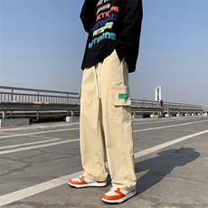 卡其色