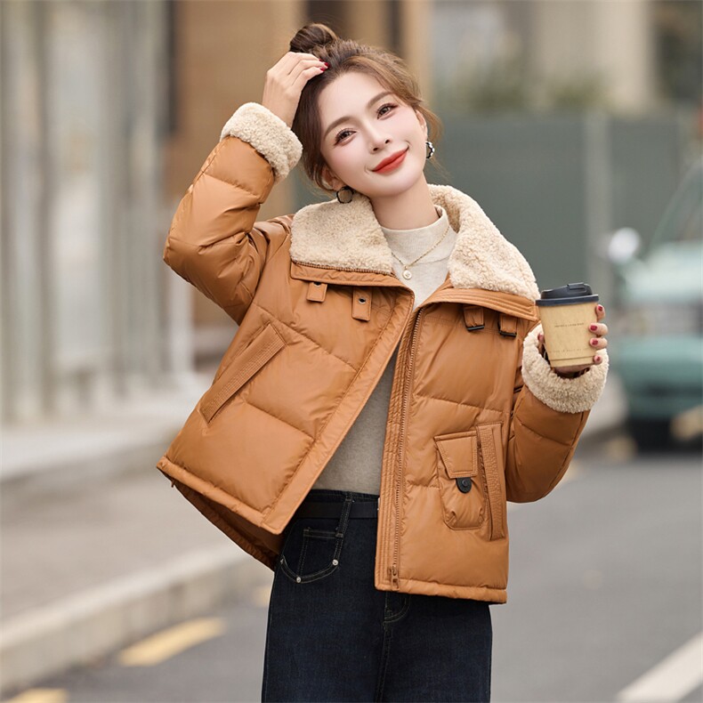 羊羔毛领拼接PU皮羽绒服女2025冬季新款小个子时尚洋气白鸭绒外套,女装羽绒服,沐七七