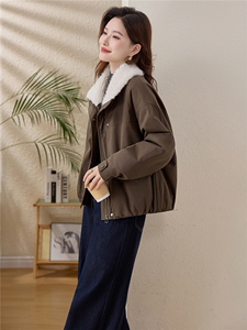 毛绒娃娃领短款棉服女2025冬季新款加厚保暖外套洋气减龄宽松棉衣图片