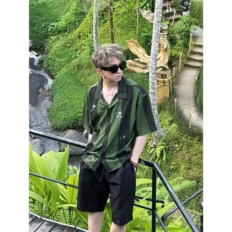 夏季桑巴个性刺绣凉感条纹短袖衬衫旅游度假风松弛感衬衣男生潮牌,男装衬衫,星座506A