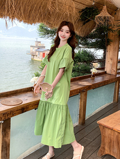 2025夏季新款牛油果绿超好看T恤裙女法式撞色拼接裙摆设计感长裙，女装连衣裙，浙宝276（原081）