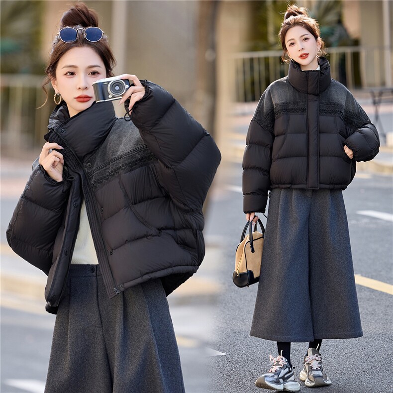 2026冬季新款韩版宽松立领牛仔拼接90白鸭绒羽绒服女短款面包服，女装羽绒服，美沁