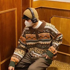 深棕色