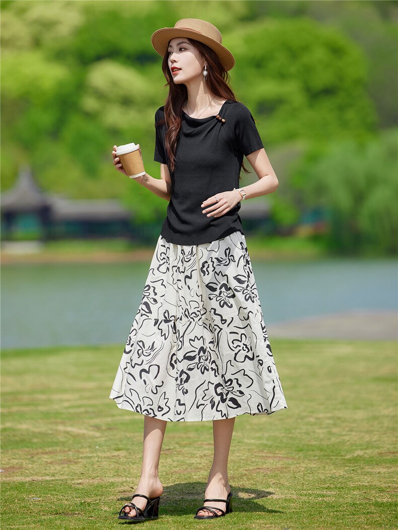 现货2026年夏季休闲风套头圆领毛衣修身型抗皱轻薄两件套,女装套装/套裙,靓衣阁