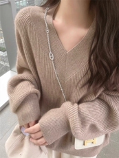 时尚百搭V领宽松羊毛衫秋季新品简约休闲针织衫，女装羊毛衫，梵泰羊绒