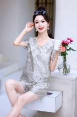 时尚蕾丝花边镂空套装女2024年夏季新款舒适休闲流行洋气两件套，女装套装/套裙，纯色衣恋