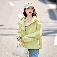 2026春季新品简约时尚休闲连帽外套，女装短外套，美沁