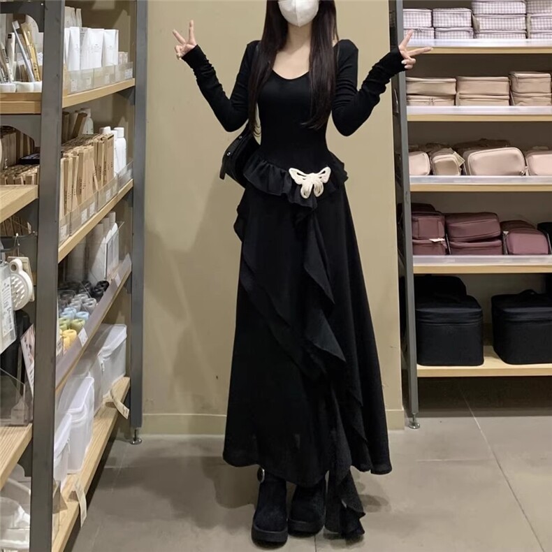 大码高级感小黑裙不规则长袖连衣裙女秋季新款胖MM显瘦收腰长裙子,男装卫衣,星座1210-1