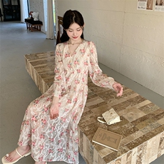 夏季新品设计感V领印花连衣裙2C2851807P115K168，女装连衣裙，2C285