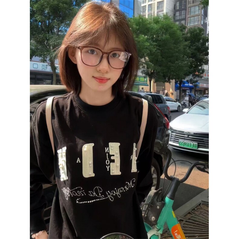 5460-P48现货#好质量做工原版小香风刺绣+钉珠+烫钻长袖T恤,女装T恤,星座617A-2