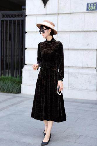 收腰映花金丝绒打底裙可前后两穿，女装，澳洛菲