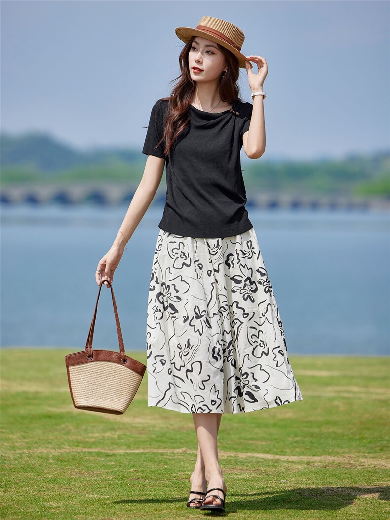 现货2026年夏季休闲风套头圆领毛衣修身型抗皱轻薄两件套,女装套装/套裙,靓衣阁