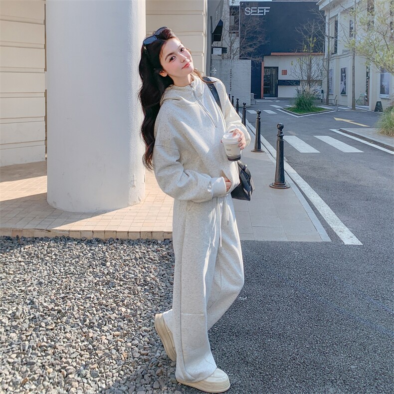新款有货彩色波点休闲卫衣套装5523P175K258,女装套装/套裙,2C176