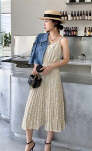 夏季新品牛仔碎花两件套套裙图片