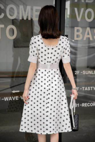 雪纺麻料连衣裙，女装连衣裙，艾美欧歌