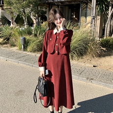 红色