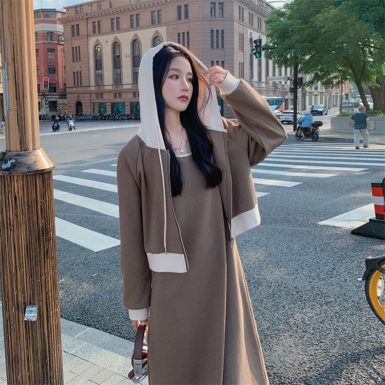 2023年秋季连衣裙卫衣套装B190-82398-P150-K208,女装套装/套裙,一九零