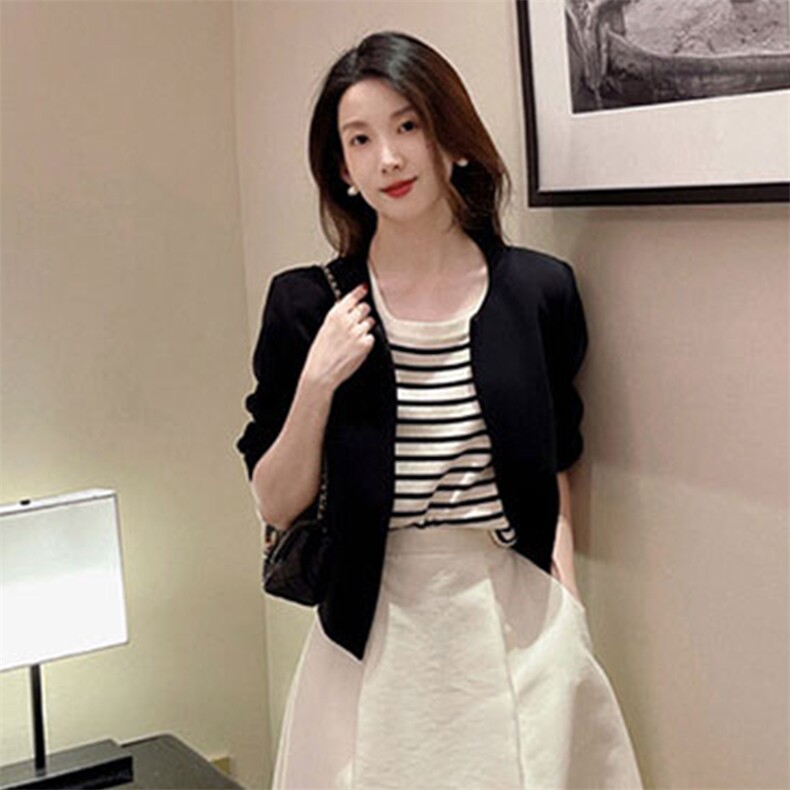 法式U领条纹冰丝针织短袖T恤女春季休闲半袖体恤时尚百搭上衣,女装T恤,悦玛羊绒