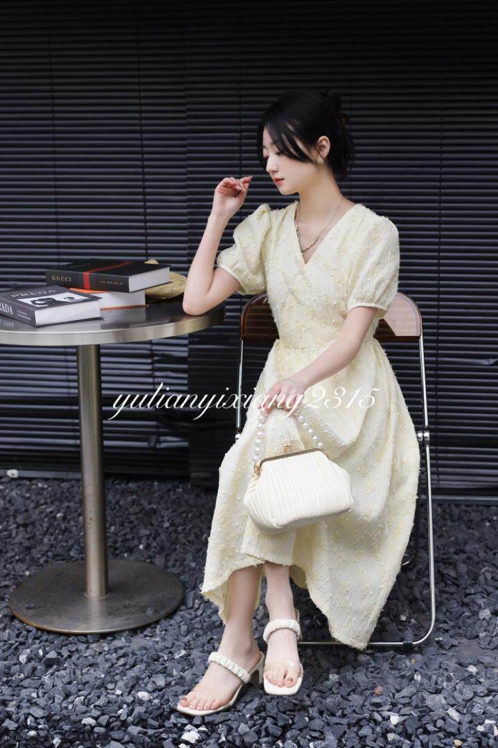 夏季新款连衣裙，女装连衣裙，雨恋依香(1F)