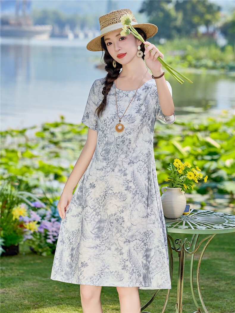 现货2026复古水墨印花连衣裙女夏新款宽松显瘦圆领短袖文艺中长裙,女装连衣裙,鑫鑫格