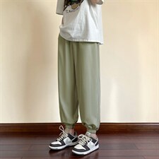 军绿色