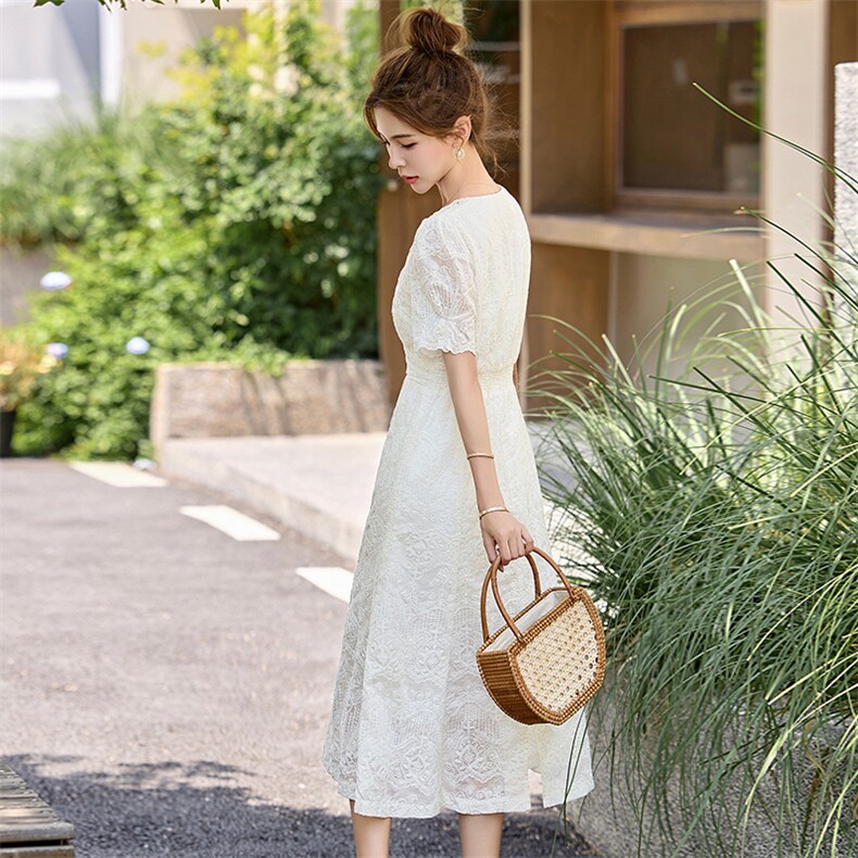 2025年夏季新款蕾丝花边拼接修身连衣裙女,女装连衣裙,沁沁公主