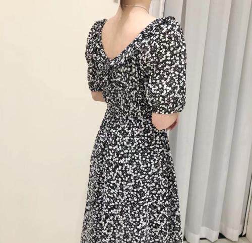 碎花连衣裙，女装连衣裙，EVE