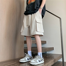 卡其色
