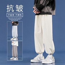 深灰色