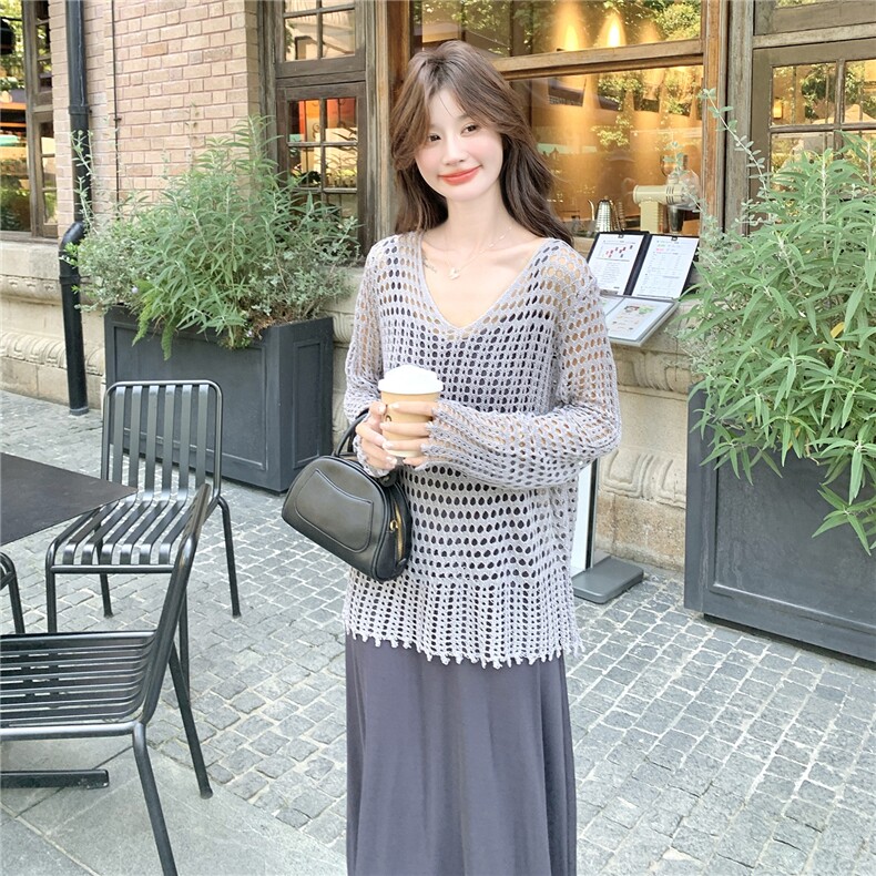 法式复古镂空长袖针织衫女气质百搭显瘦罩衫吊带连衣裙两件套，女装连衣裙，维壹