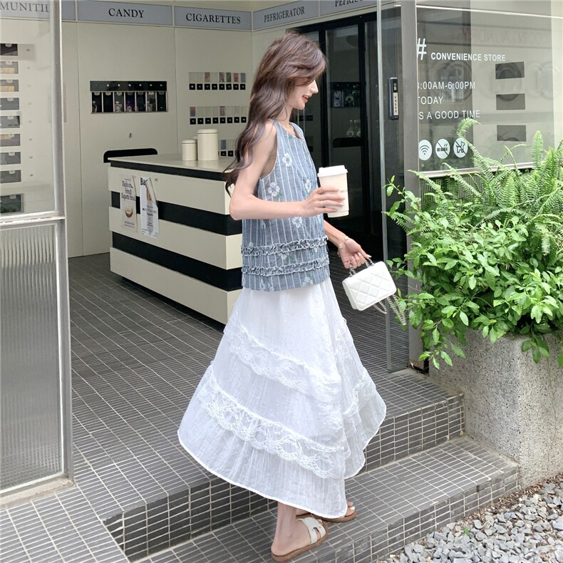 温柔风条纹花朵背心套装女夏季2025气质减龄蕾丝拼接半身裙两件套,女装套装/套裙,2C201