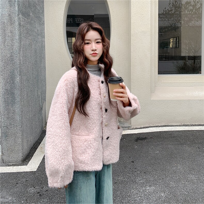 韩式甜美风羊羔毛外套女冬季2025新款设计感减龄温柔显瘦毛绒上衣,女装棉衣/棉服,2D078