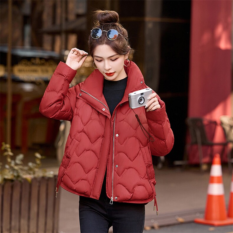 红色短款轻薄羽绒服女2024新款冬季爆款时尚小个子保暖白鸭绒外套图片