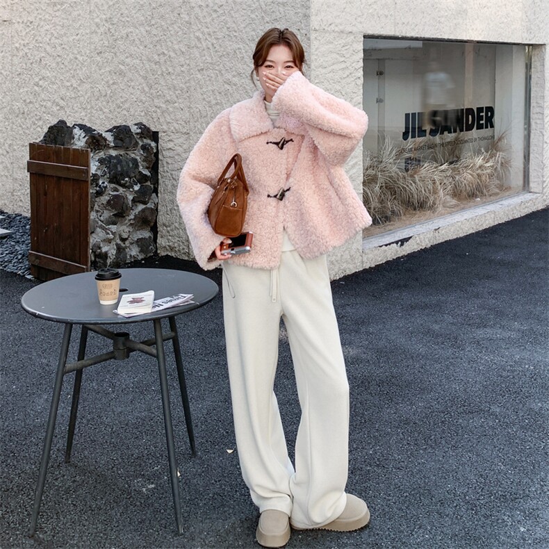 轻奢千金感皮毛一体牛角扣外套女2025新款冬季时髦淡人羊羔毛棉服,女装皮草,2C056