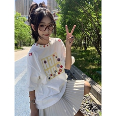 白色