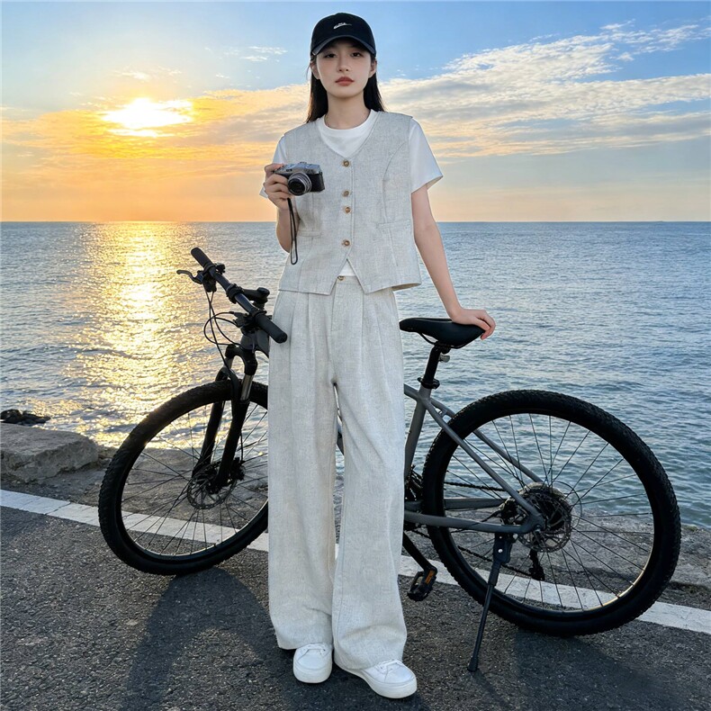 港风时尚休闲套装女春季圆领纽扣马甲上衣内搭白色T恤长裤三件套,女装套装/套裙,江南
