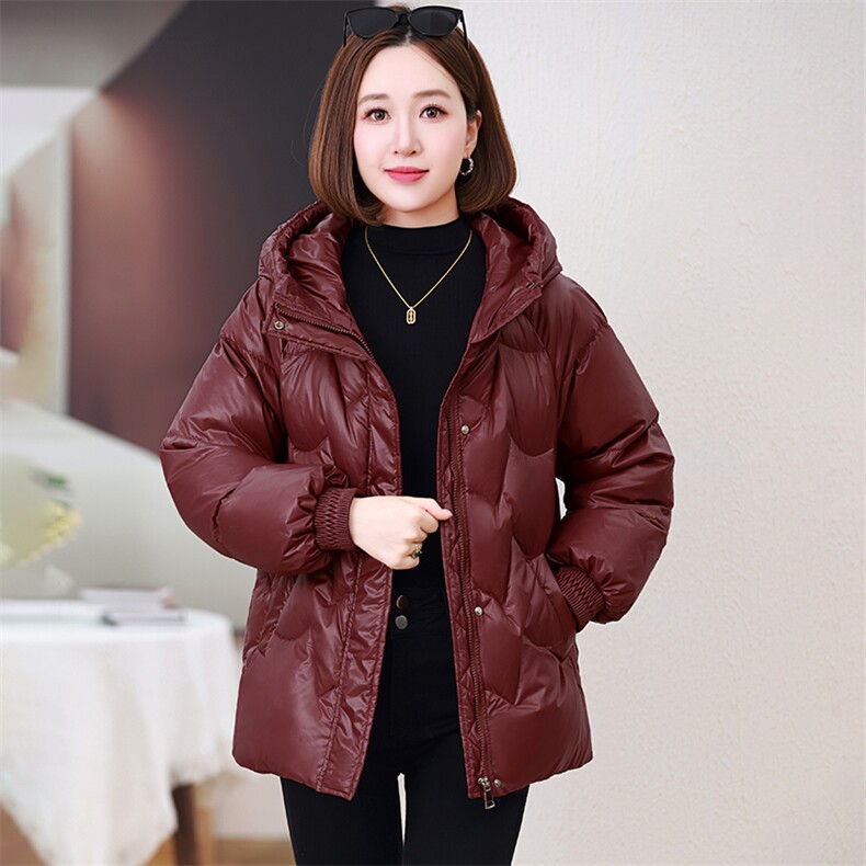 时尚连帽加厚保暖羽绒服女2024冬新款洋气妈妈休闲宽松白鸭绒外套图片
