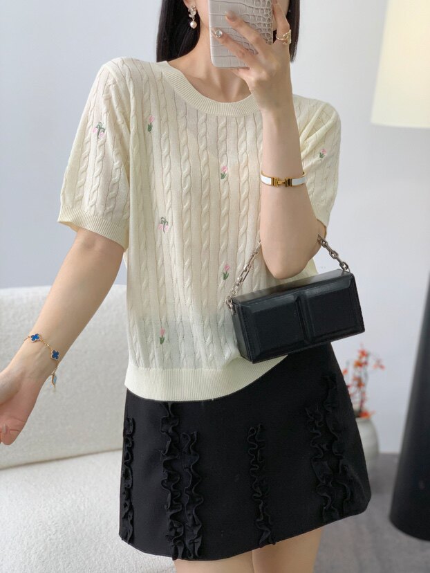 高档夏季新款t恤女短袖圆领宽松休闲正肩穿搭简约洋气小众ins,女装T恤,唐诺