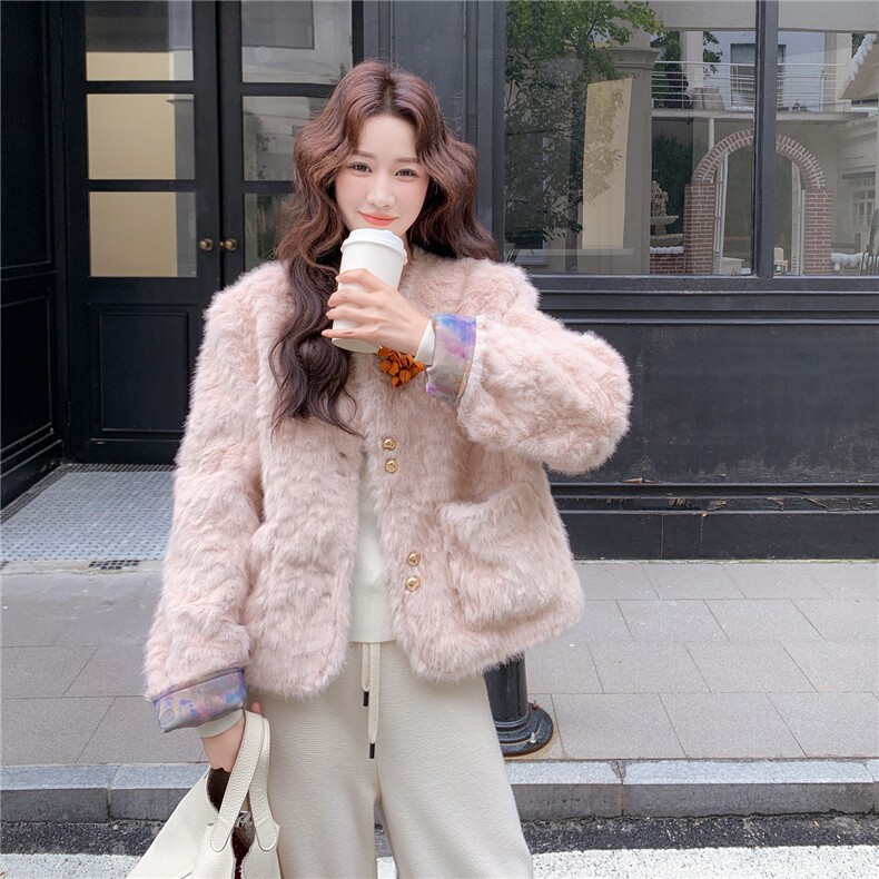 8678粉色轻风两穿羊羔毛小香风外套8678-P200-K288,女装短外套,2C232